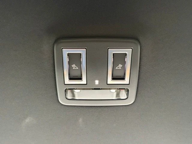 New 2026 Carpathian Grey Land Rover Dynamic SE image 45
