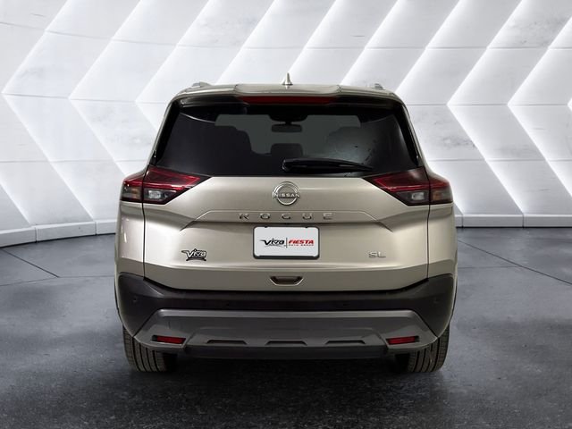 Used 2023 Gold Nissan SL image 5