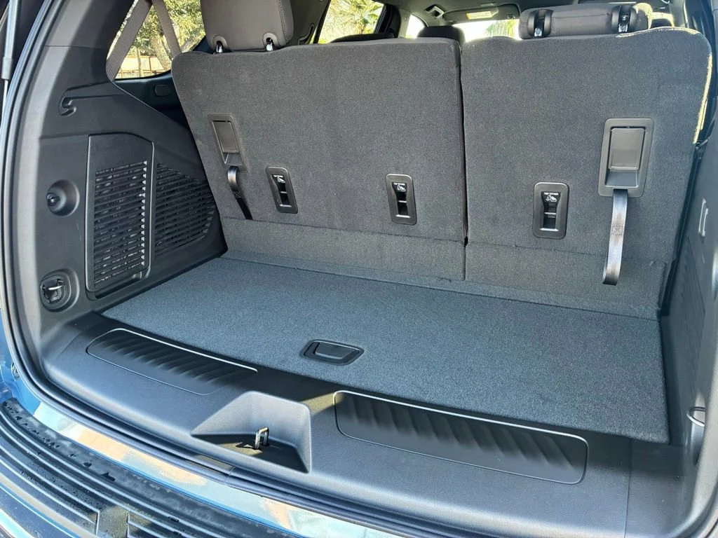 2026 Chevrolet Tahoe LS - Photo 22