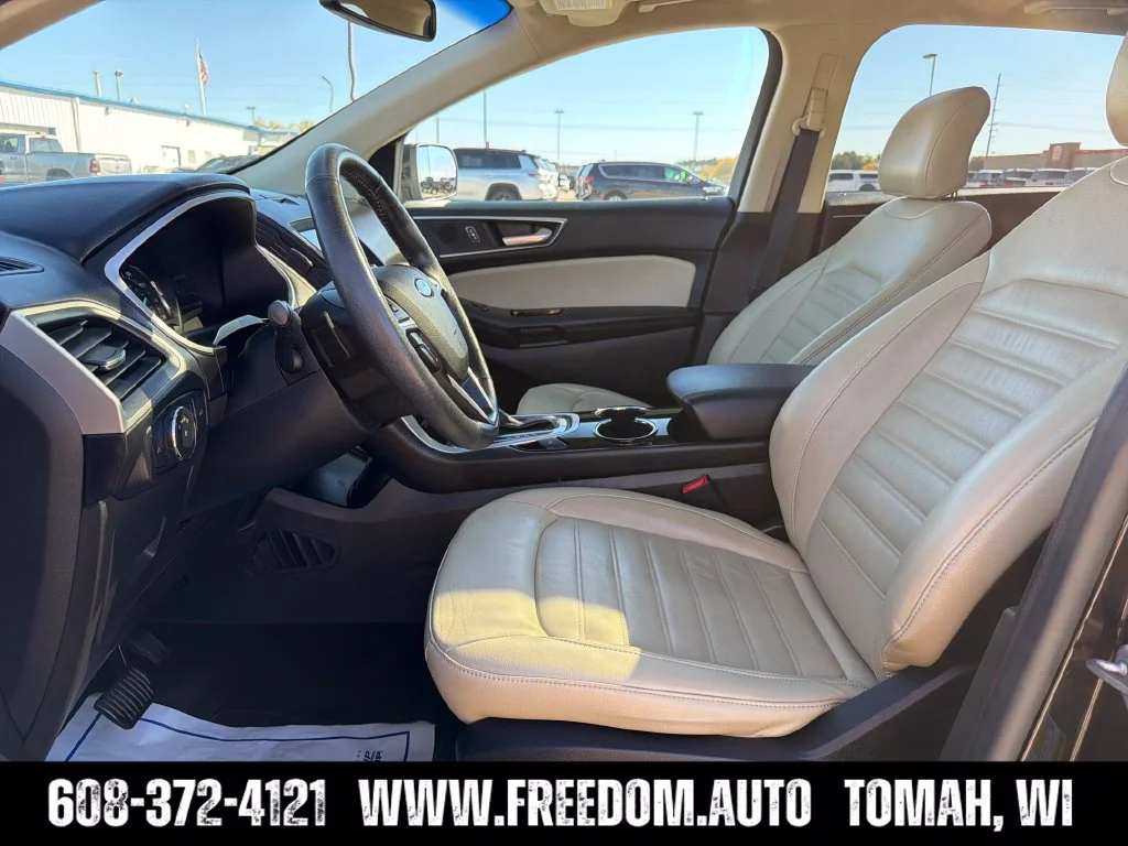 Used 2016 Black Ford SEL image 22