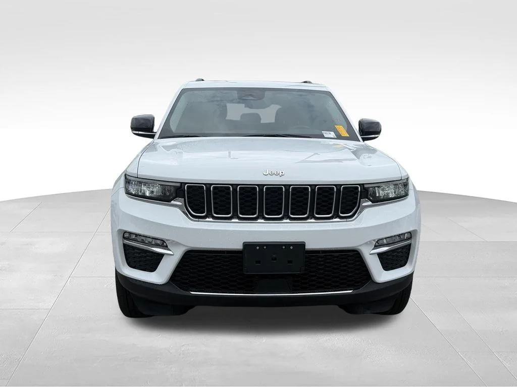 Used 2023 White Jeep Limited image 22