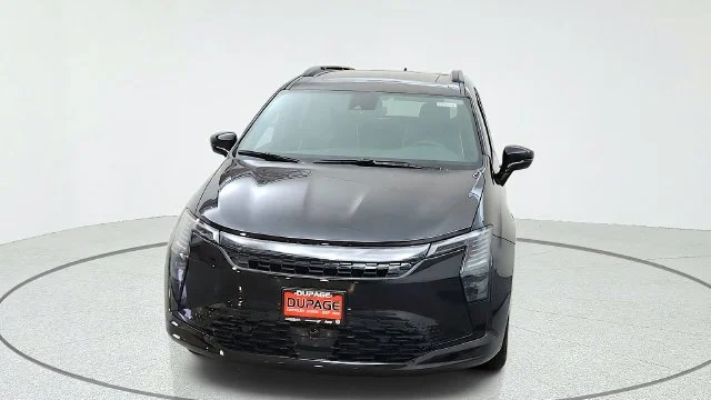 New 2027 Diamond Black Crystal Pearl-Coat Paint Chrysler Limited image 3