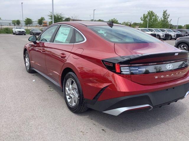 2025 Hyundai Sonata SE - Photo 7