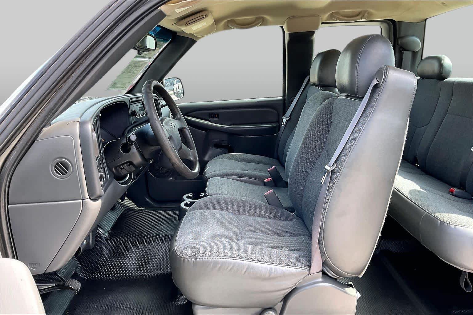 Used 2006 Graystone Metallic Chevrolet Work Truck image 7