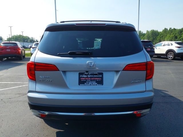 Used 2017 Gray Honda Elite image 4