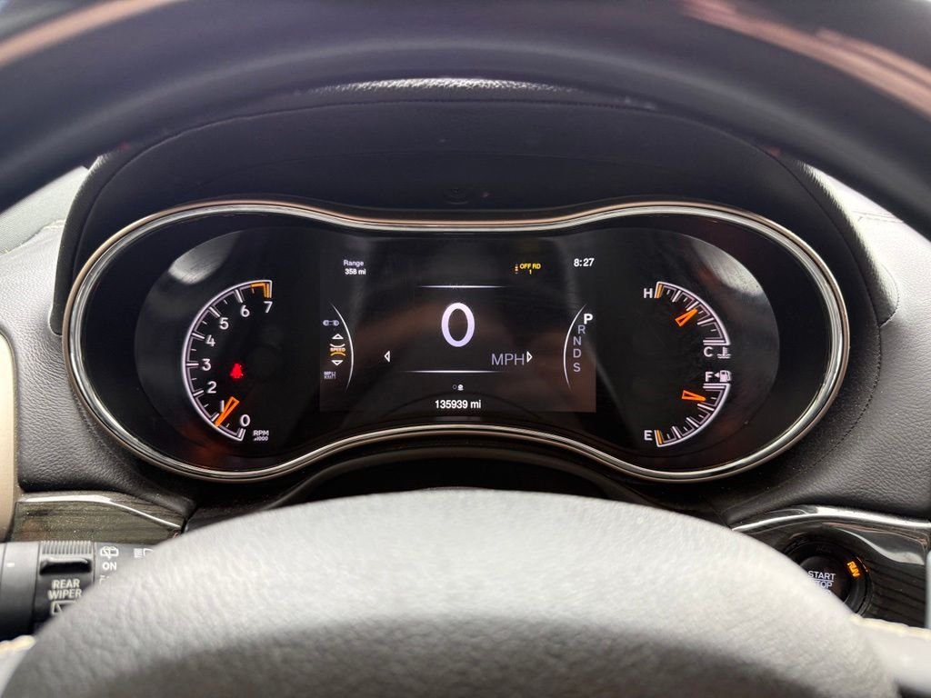 Used 2014 Black Jeep Overland image 9