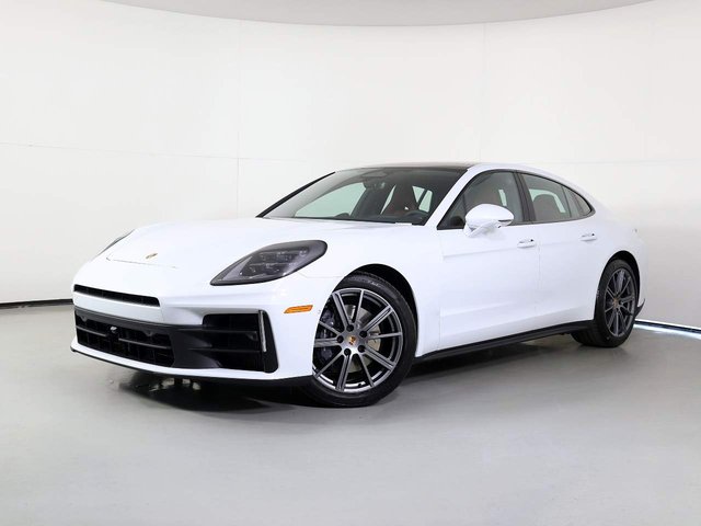 2026 Porsche Panamera 4
