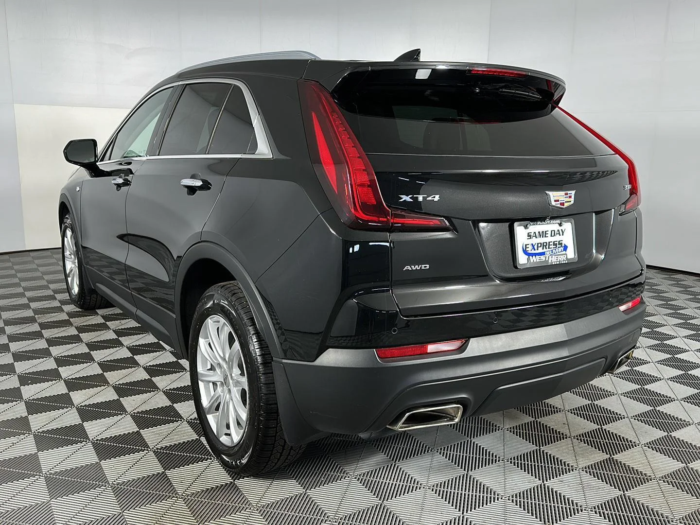 Used 2022 Stellar Black Metallic Cadillac AWD Luxury image 23