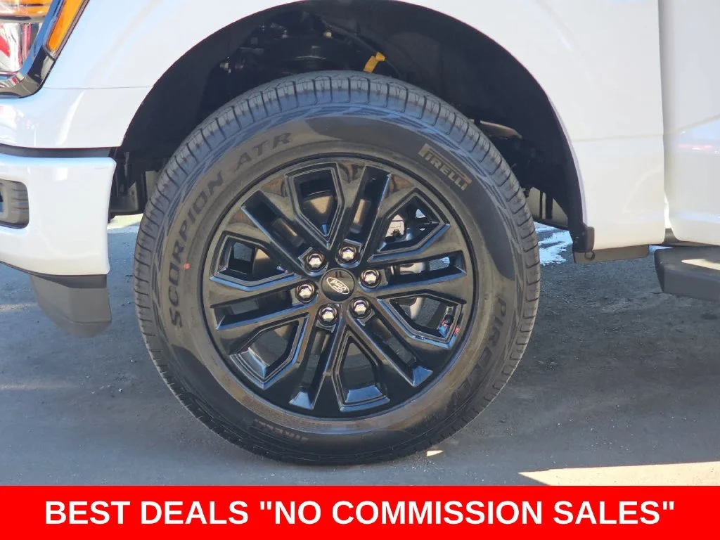 New 2026 Oxford White Ford XLT image 36