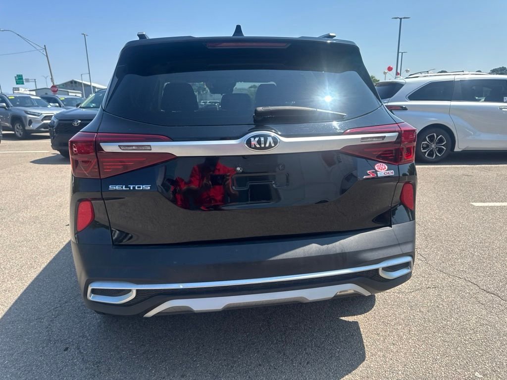 Used 2021 Black Kia S image 6
