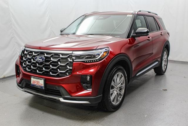 New 2027 Ruby Red Metallic Tinted Clearcoat Ford Platinum™ image 4