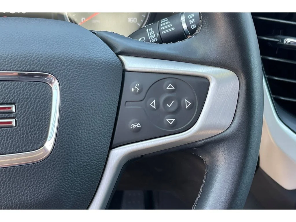 Used 2023 Summit White GMC SLT image 38