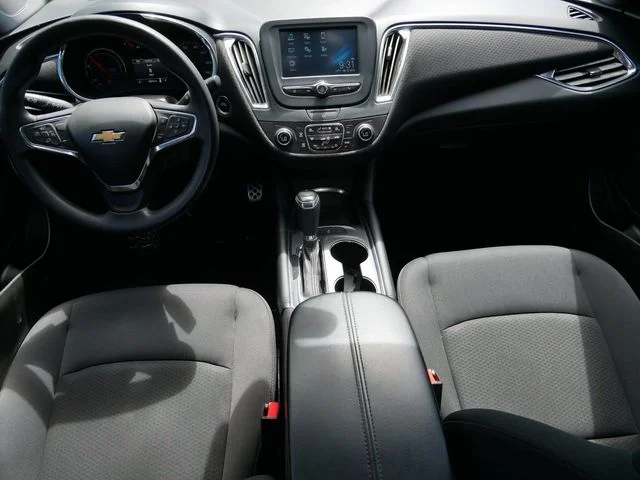 Used 2017 Silver Chevrolet Hybrid image 13