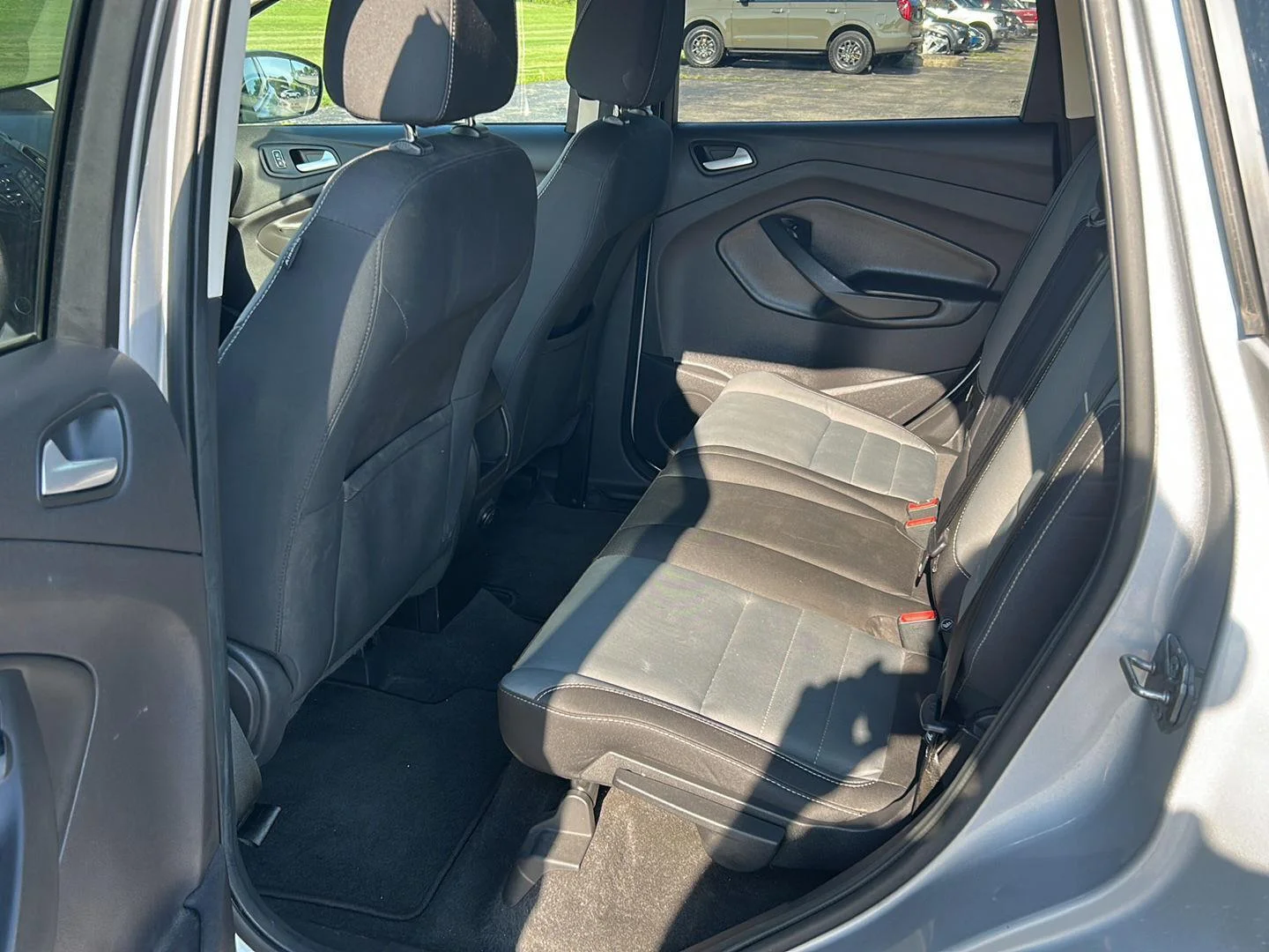 Used 2013 Ingot Silver Metallic Ford SE image 21