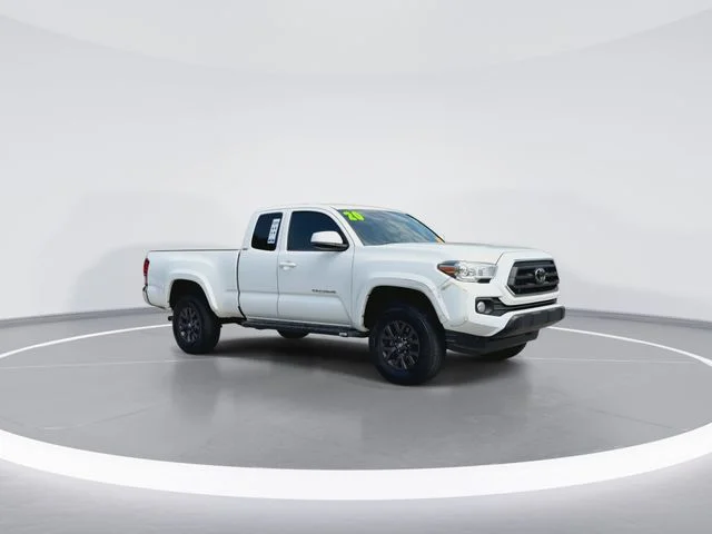 Used 2020 White Toyota SR5 image 2