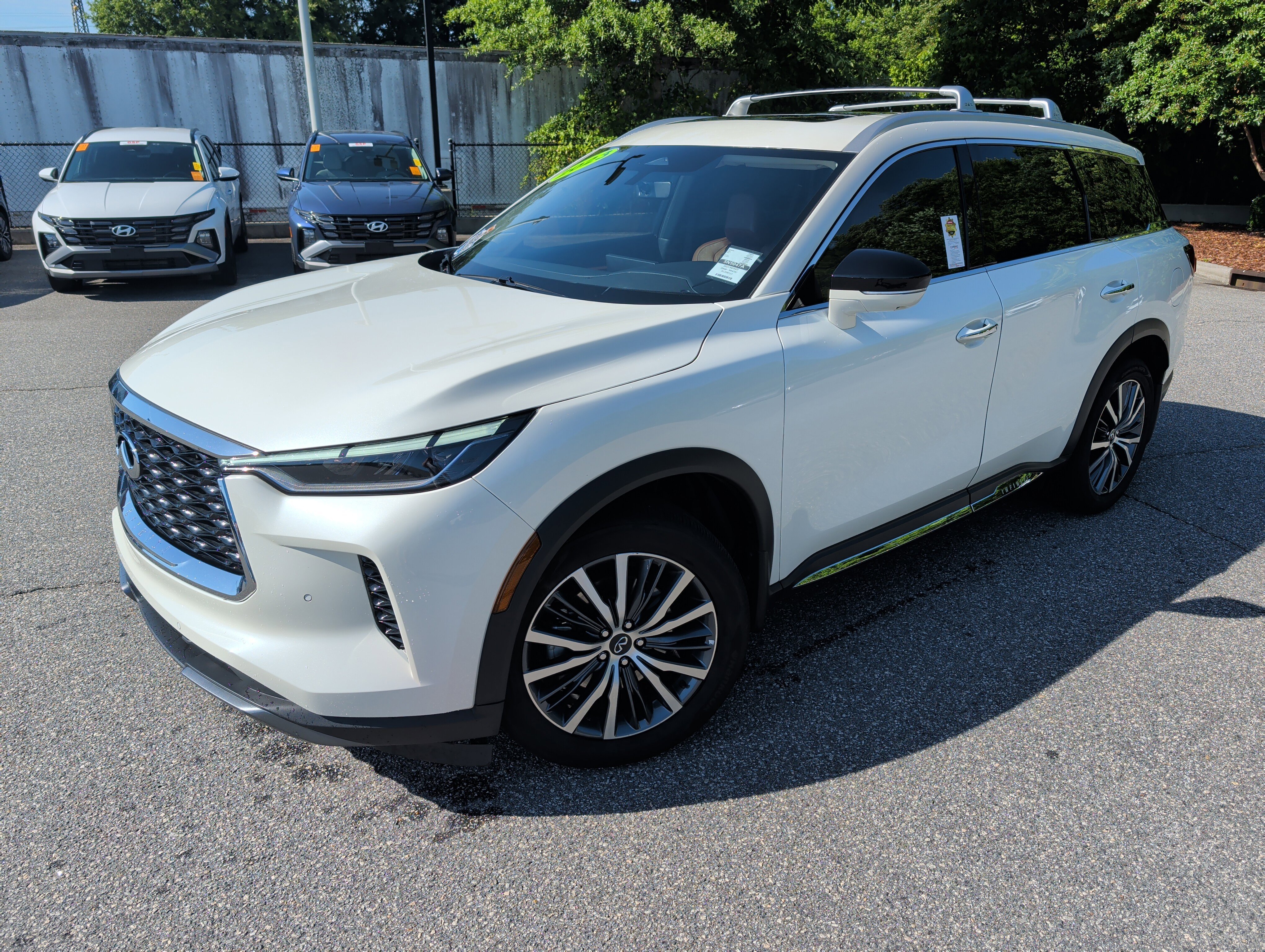2023 INFINITI QX60 SENSORY AWD's photo