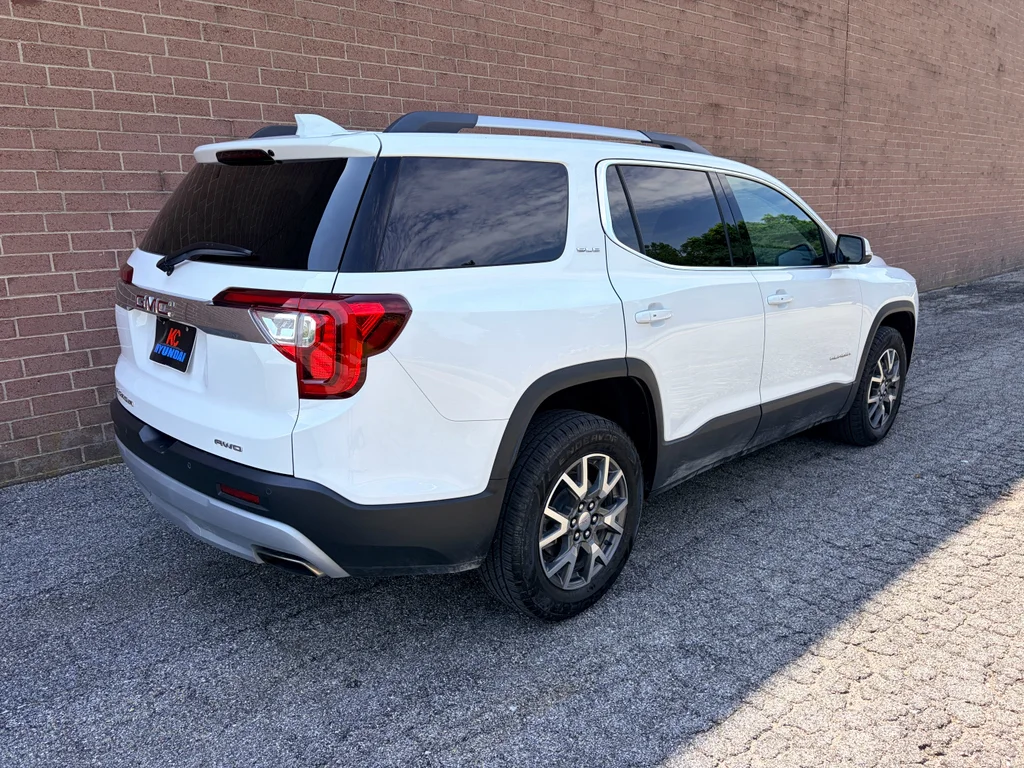 Used 2023 Summit White GMC SLE image 5