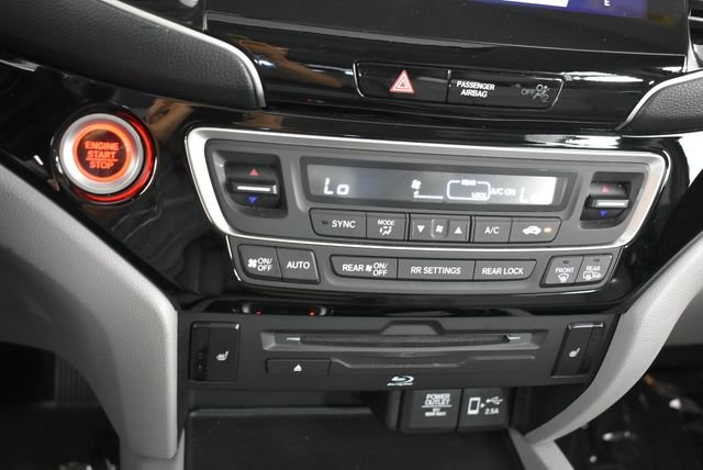 Used 2019 Blue Honda Touring image 42