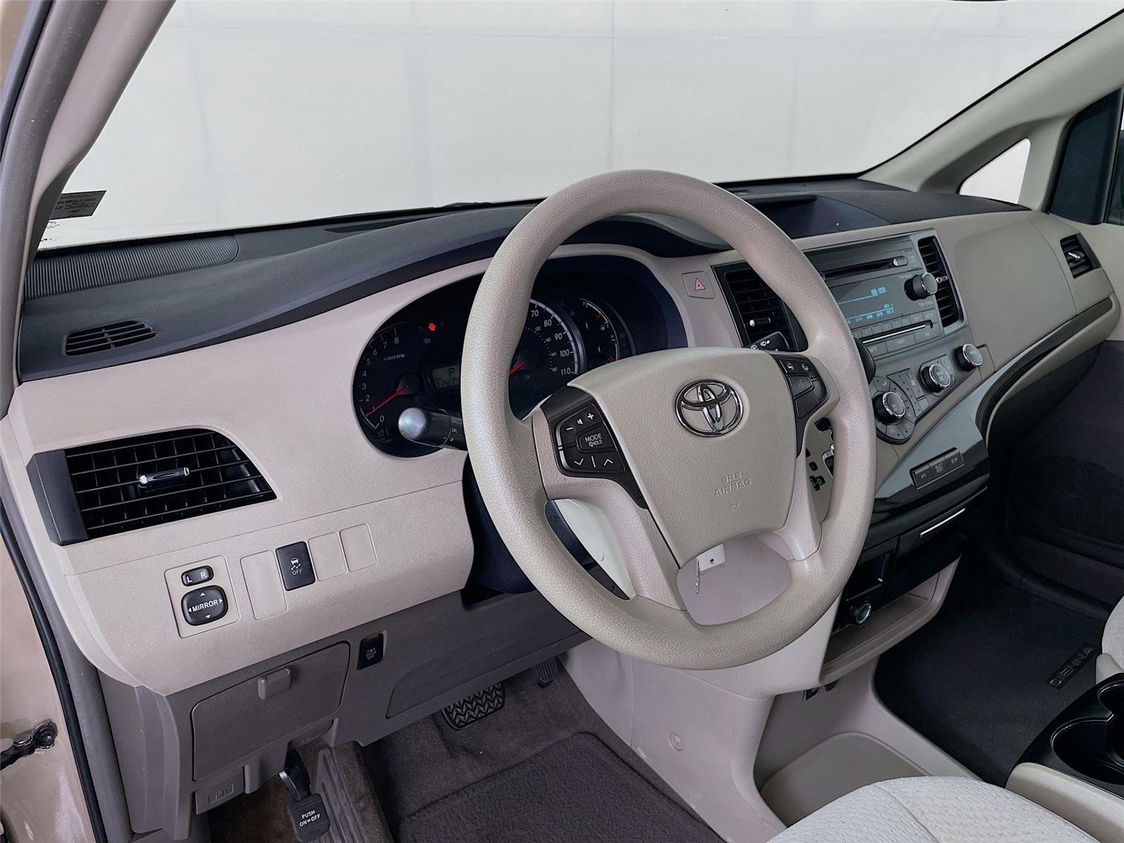 Used 2011 Sandy Beach Metallic Toyota LE image 13