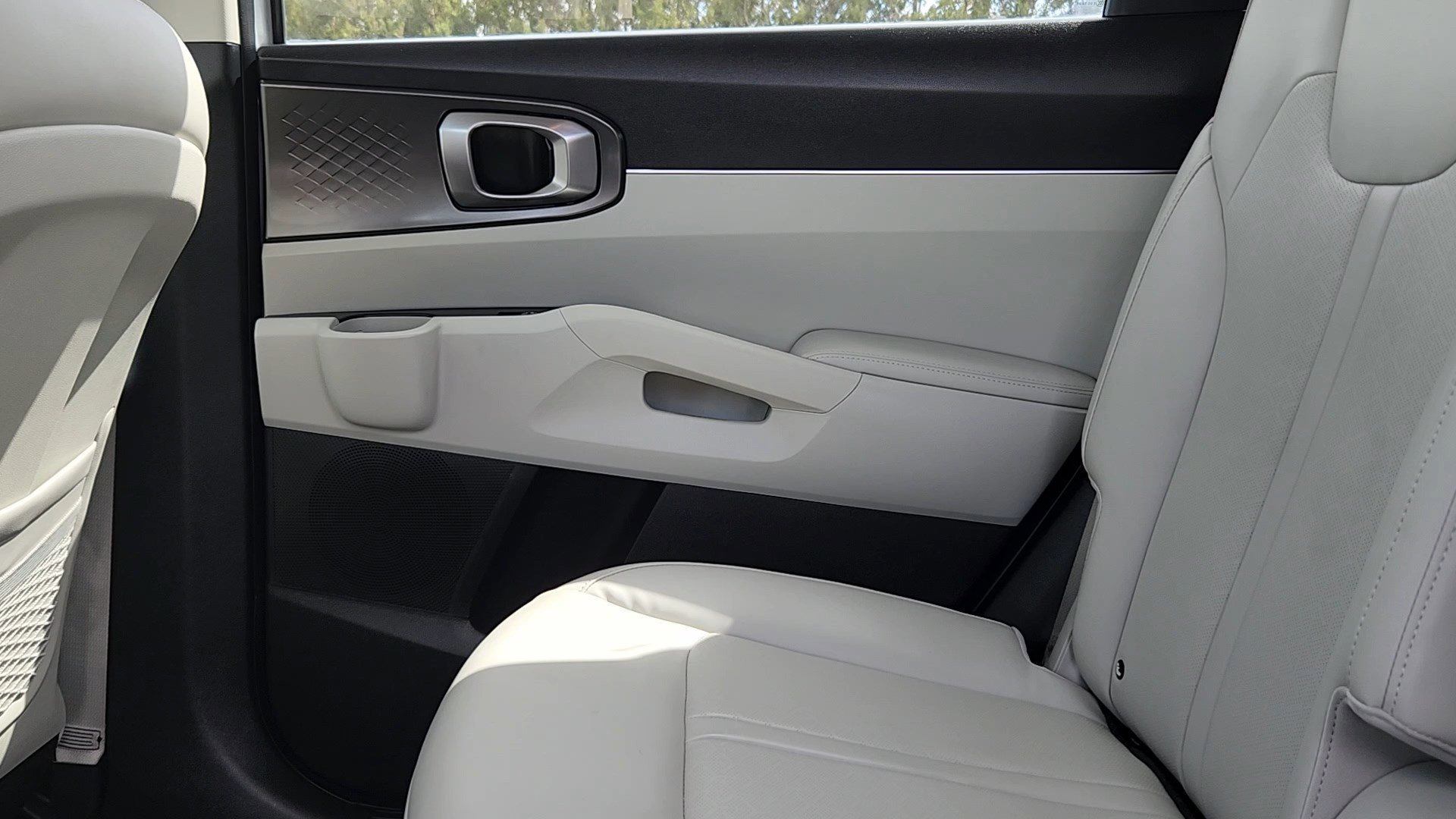 2023 Kia Sorento EX Hybrid - Photo 16