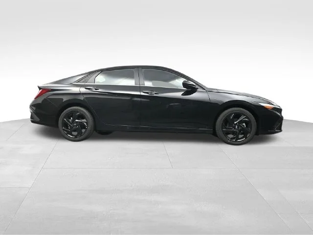 Used 2026 Black Hyundai SEL Sport Premium image 40
