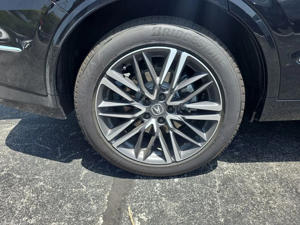 Certified Used 2026 Majestic Black Pearl Acura Advance Package image 26