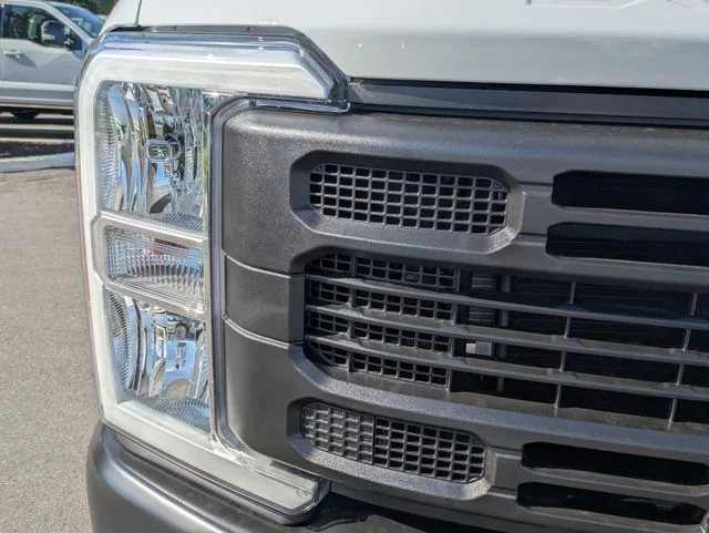 New 2026 Oxford White Ford F-250® XL image 10