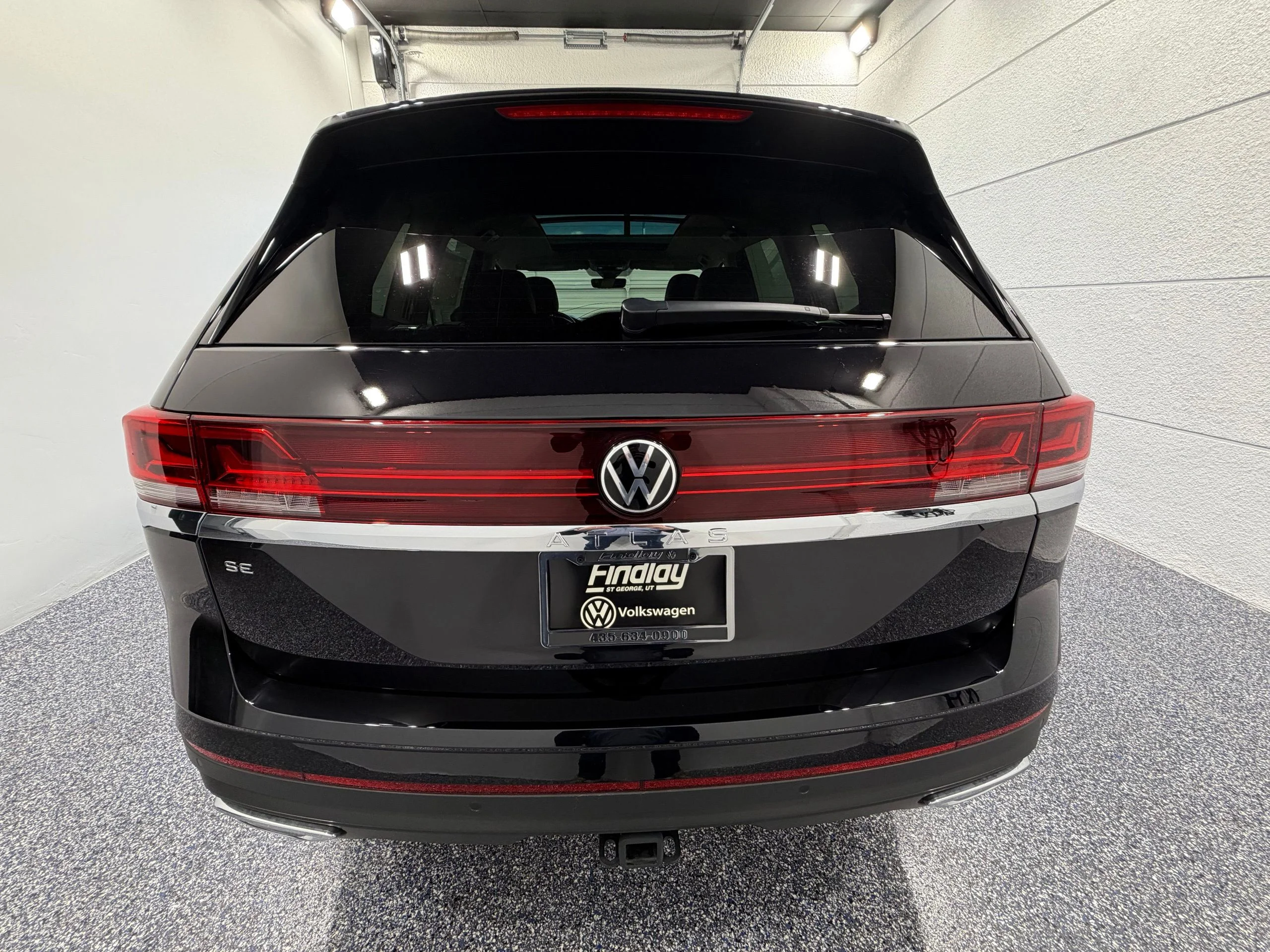 New 2026 Black Volkswagen 2.0T SE w/Technology image 5
