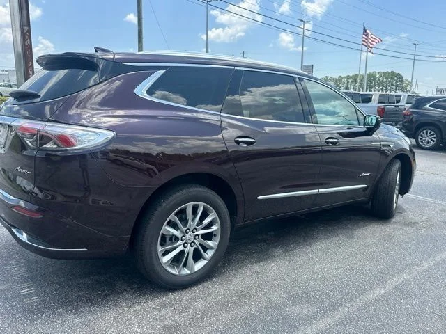 Used 2023 Red Buick Avenir image 18