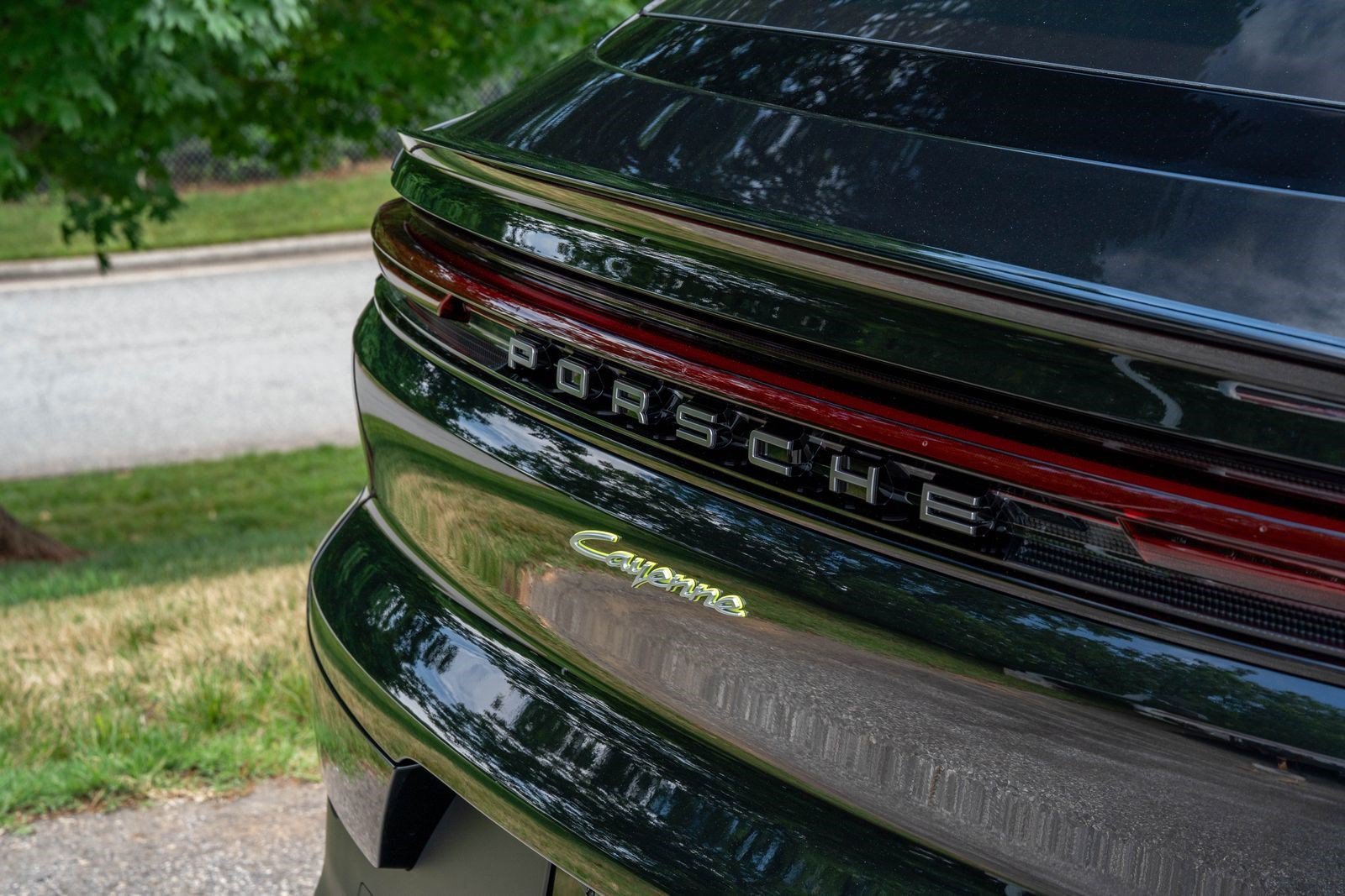 New 2026 Chromite Black Metallic Porsche E-Hybrid Coupe image 16