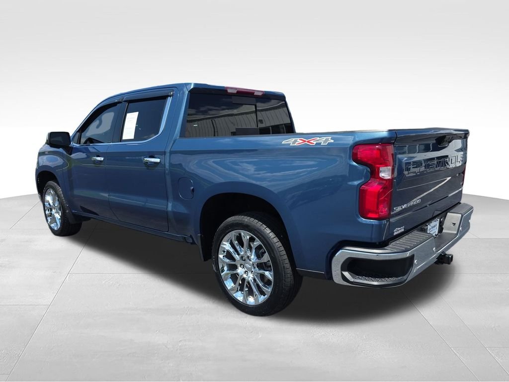 Used 2024 Blue Chevrolet LTZ image 3