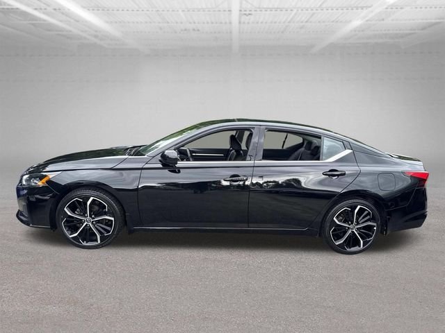 Used 2024 Super Black Nissan 2.5 SR image 12
