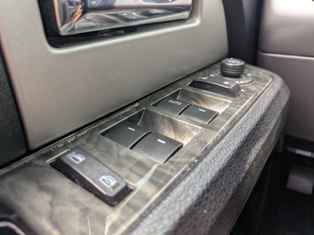 Used 2017 Silver Ford Limited image 28