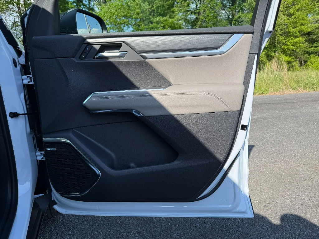 2026 GMC Acadia Elevation - Photo 30