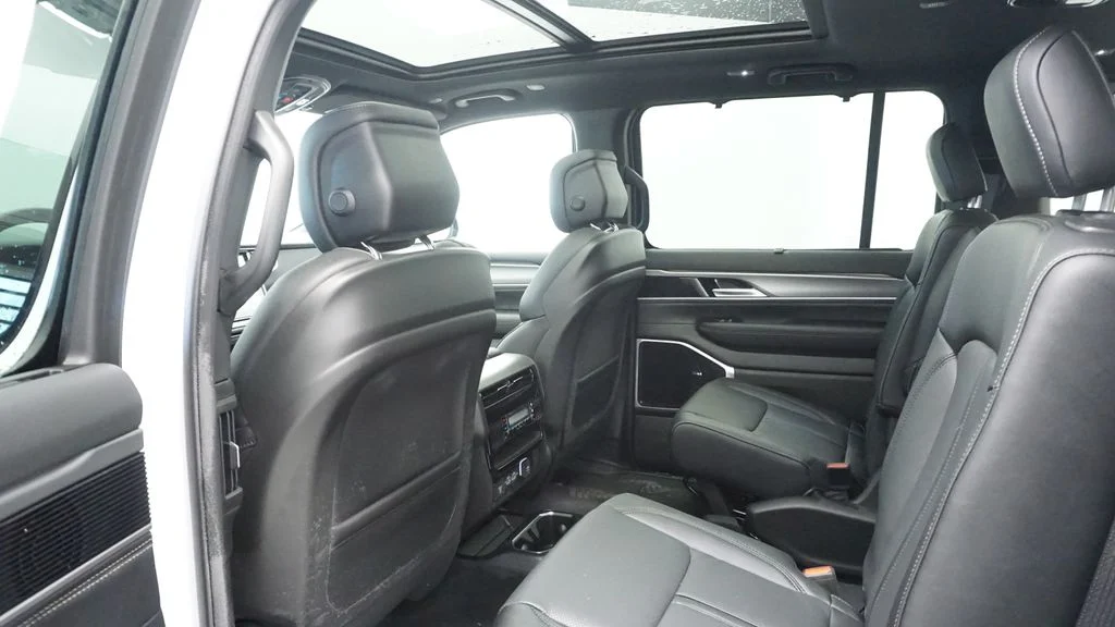 2026 Jeep Grand Wagoneer Limited Reserve - Photo 20