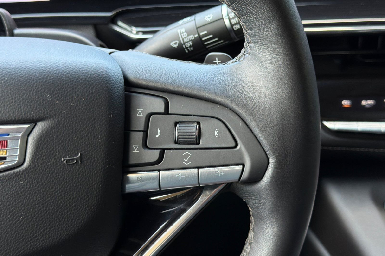 Used 2024 White Cadillac Sport image 28