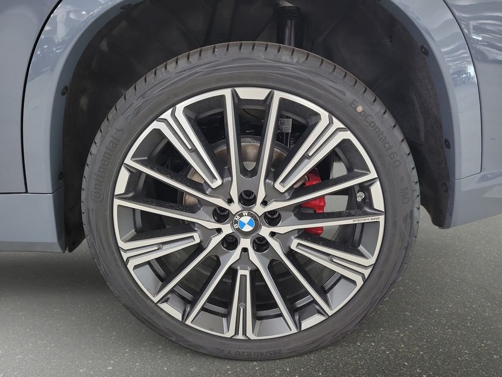 New 2026 Storm Bay Metallic BMW xDrive28i image 17
