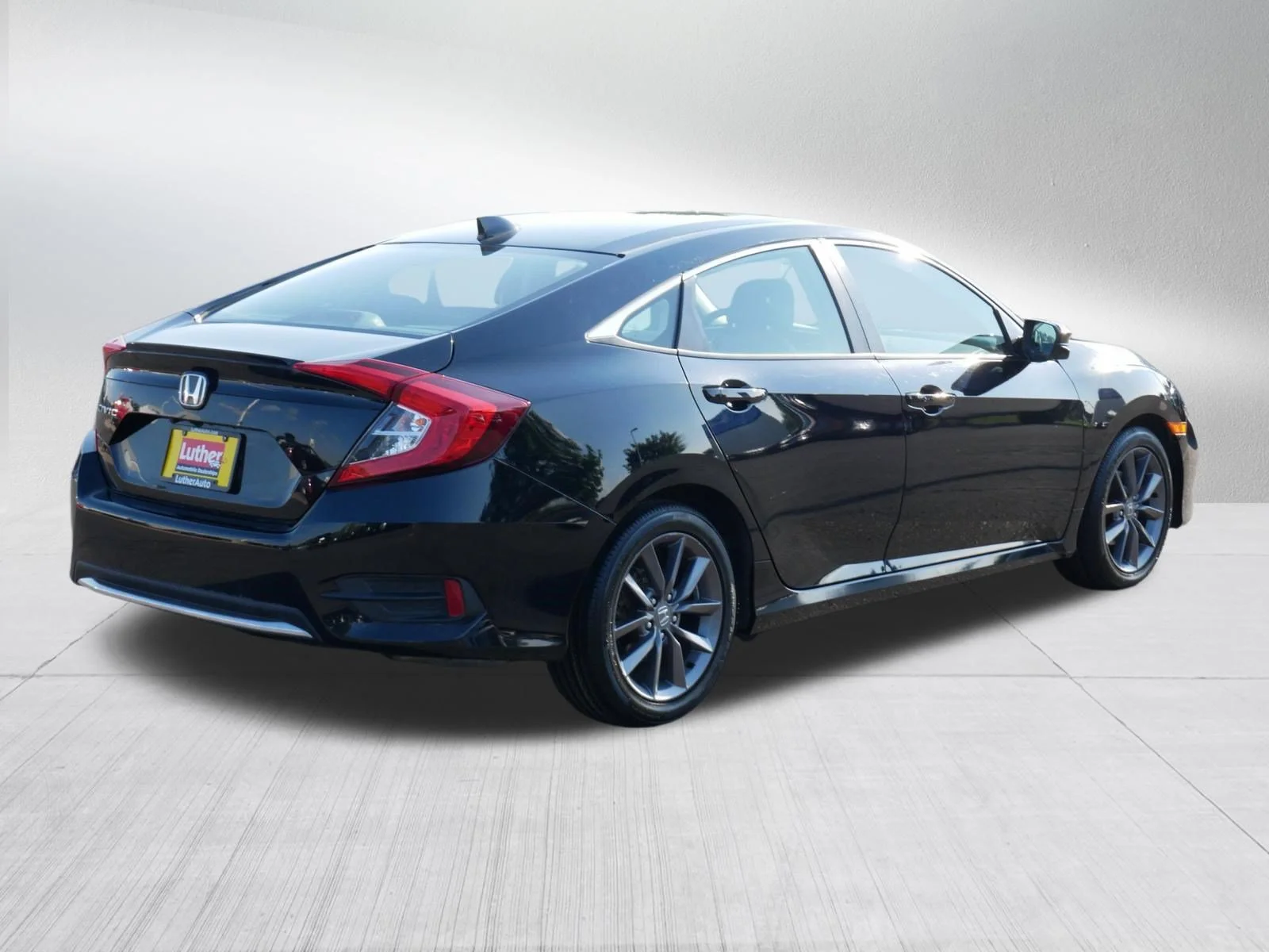 Used 2020 Crystal Black Pearl Honda EX-L image 7