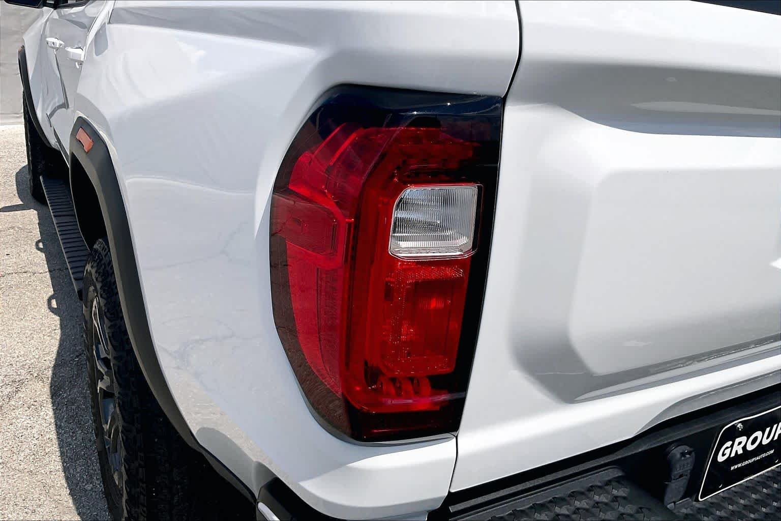Used 2023 Summit White GMC 2WD Elevation image 27