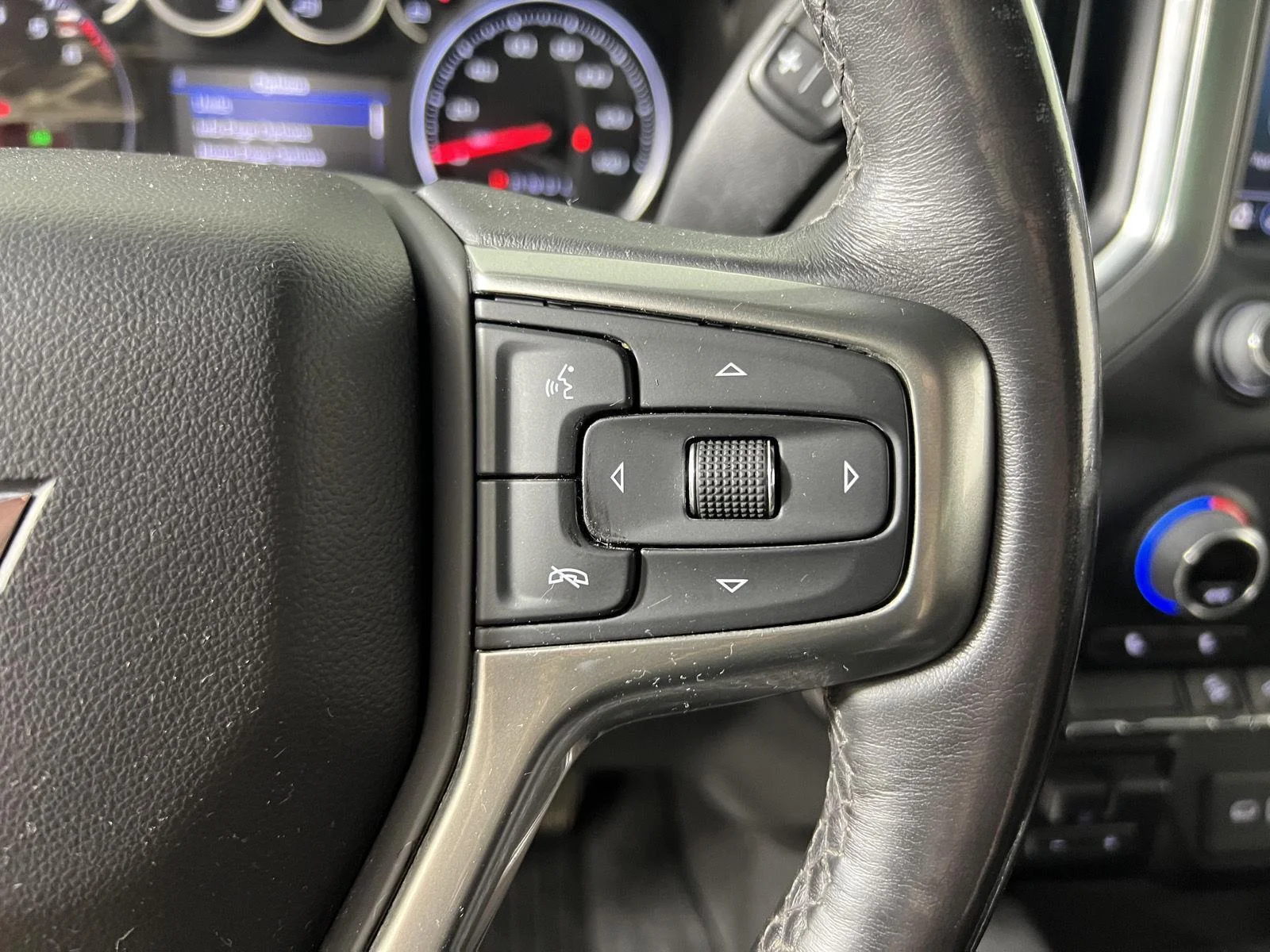 Used 2021 Cherry Red Tintcoat Chevrolet LT Trail Boss image 17
