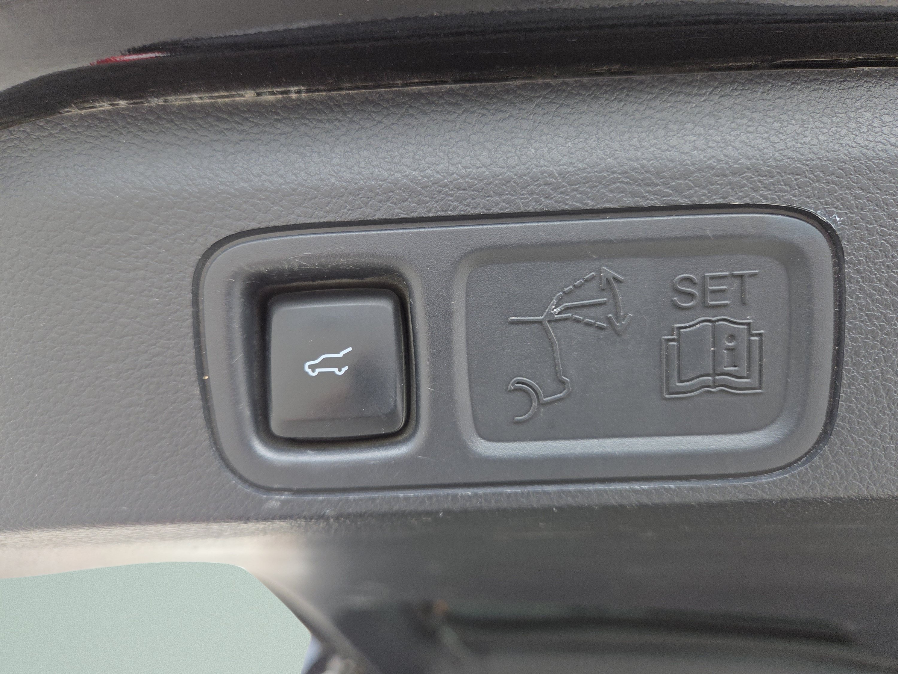 Certified Used 2024 Black Metallic Ford XLT image 24