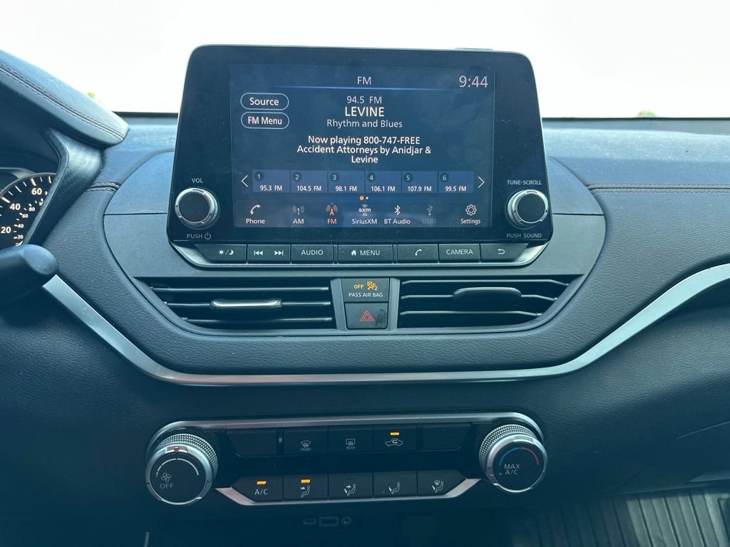 Used 2019 Gray Nissan 2.5 SR image 19