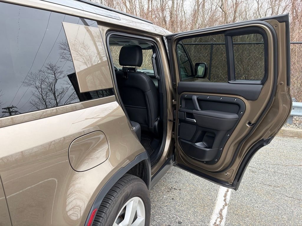 Used 2025 Beige Land Rover S image 15