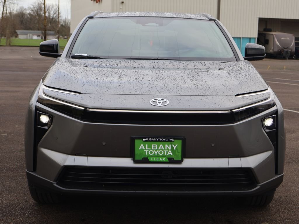 2026 Toyota bZ XLE - Photo 10