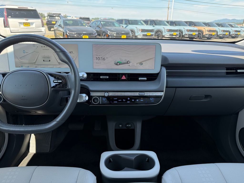 Used 2023 Black Hyundai SEL image 22