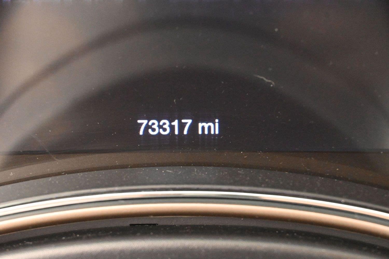 Used 2016 Bright White Clearcoat Jeep Laredo image 19