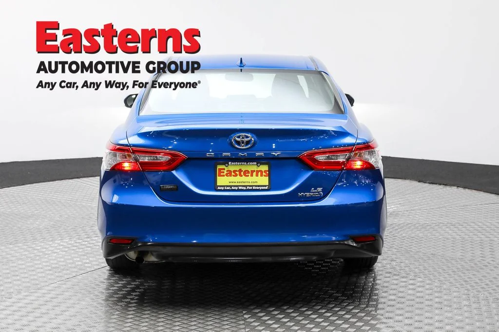 Used 2020 Blue Toyota LE image 6