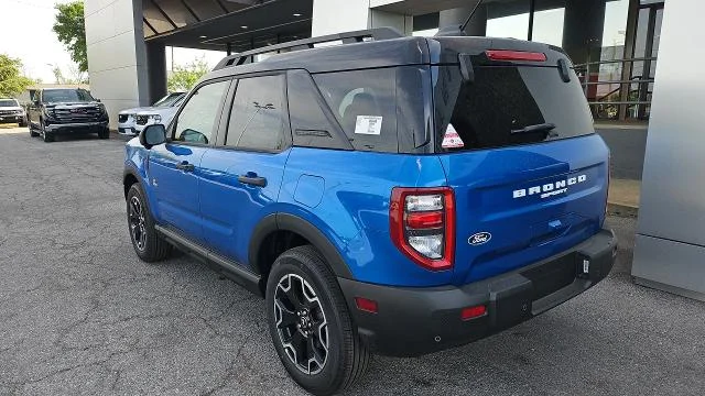 New 2026 Velocity Blue Metallic Ford Outer Banks 4WD image 21