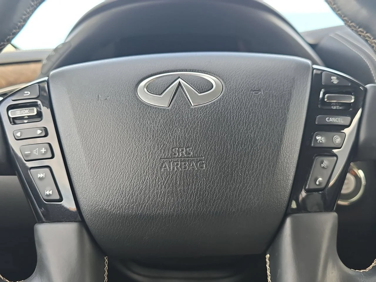 Used 2022 Black INFINITI PREMIUM SELECT AWD image 12