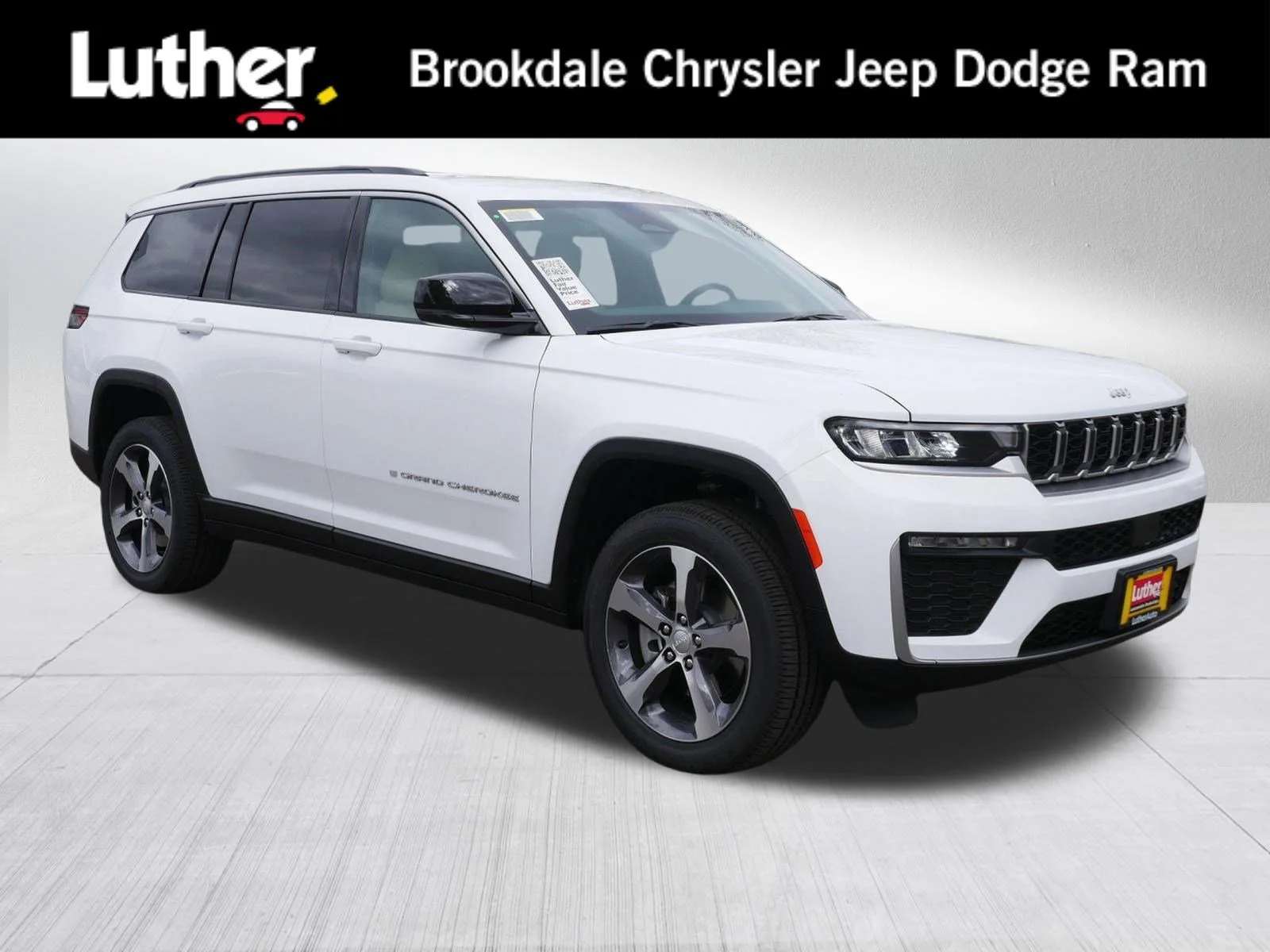 2026 Jeep Grand Cherokee L Limited 4x4's photo
